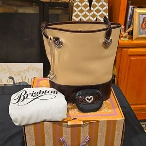 Beautiful vintage Brighton handbag and coin purse.